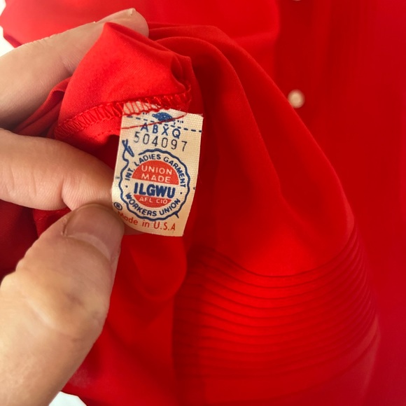 Vintage Red Blouse Bow Tie Neck White Collar Lace Pleated Front Alice Stuart - Picture 13 of 15